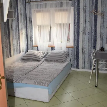 Emilia I Julia בית אירוח