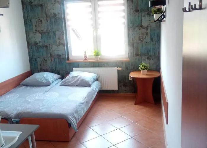 Emilia I Julia * 莱鲍